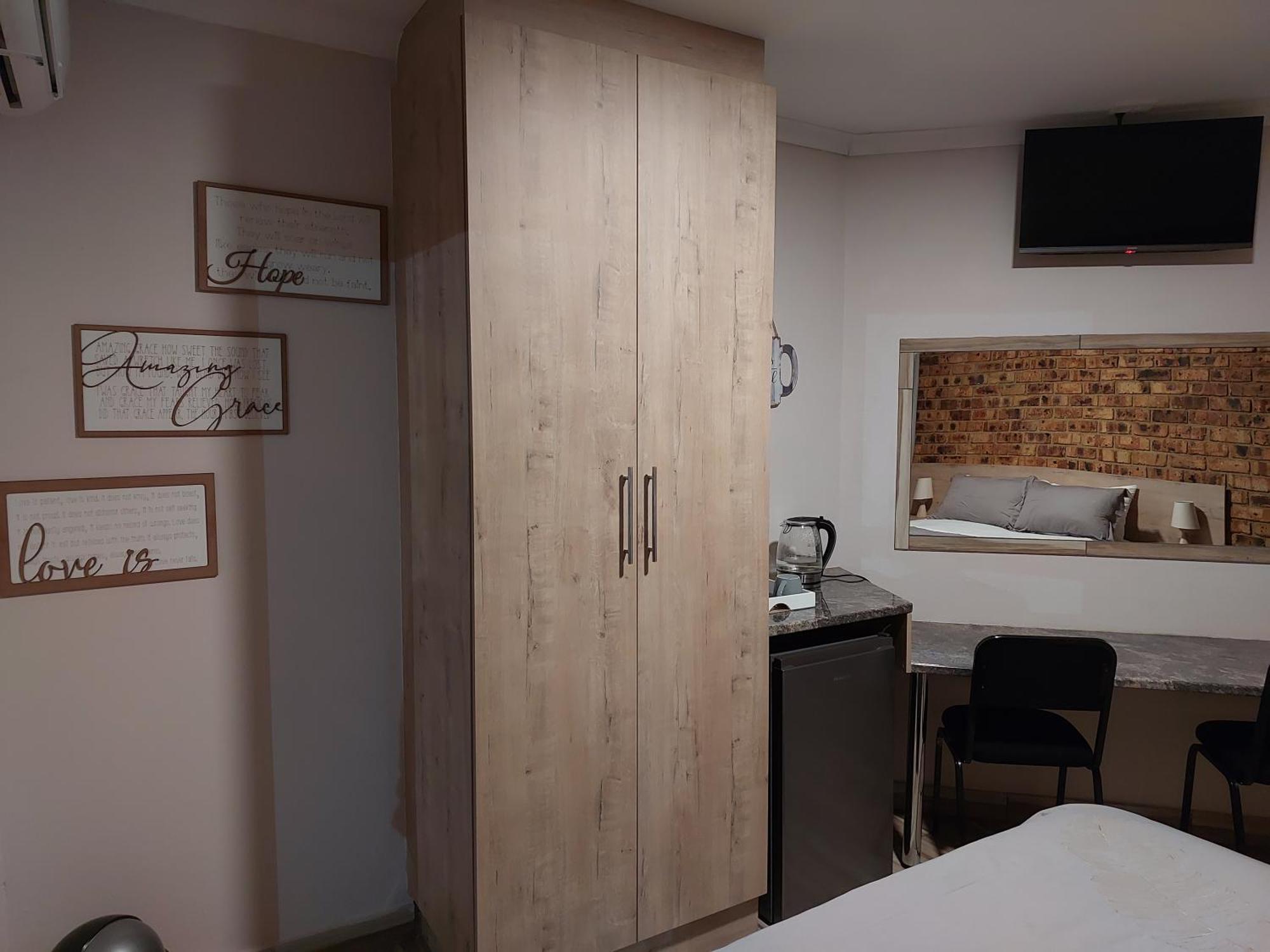 Twins Guest House Astoni Vanderbijlpark Kamer foto
